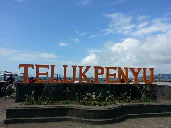 loaksi pantai teluk penyu