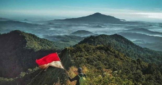 keindahan gunung kerenceng